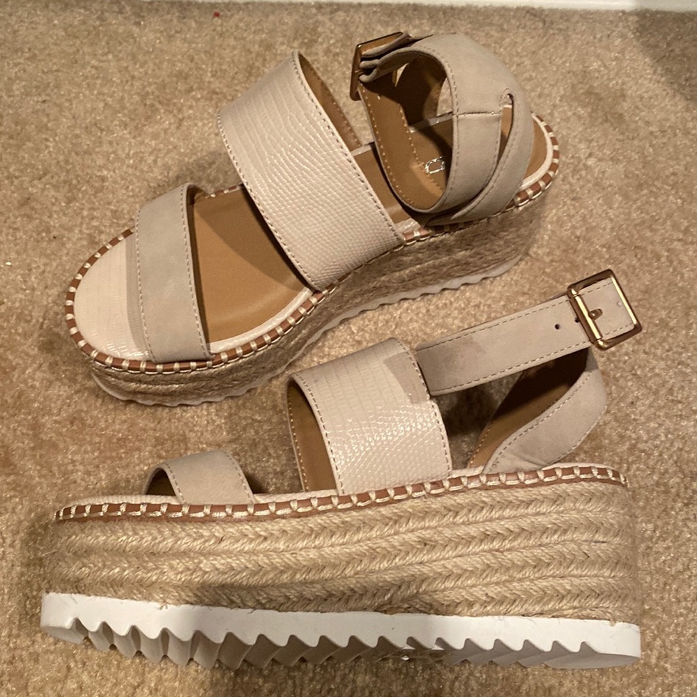 Tan Wedges